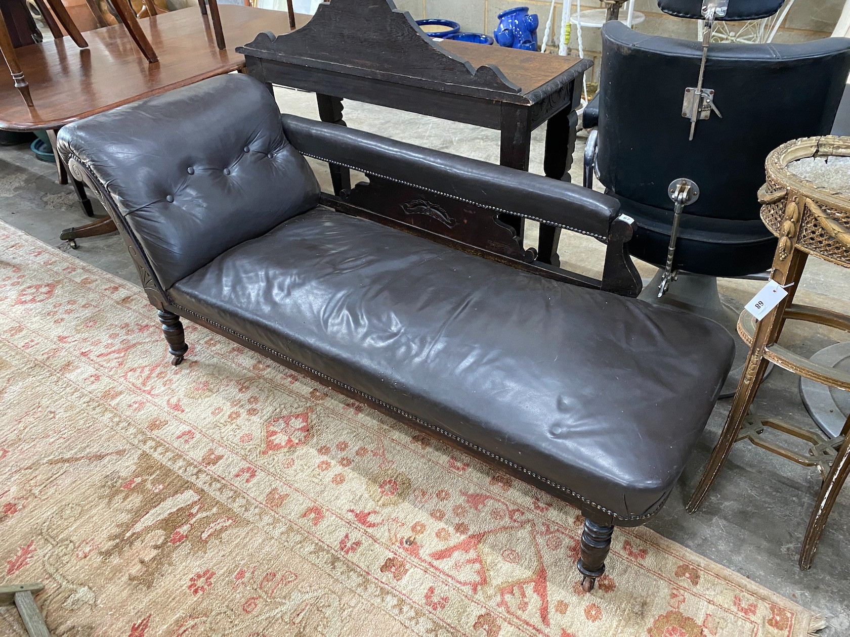 A late Victorian chaise longue length 160cm.